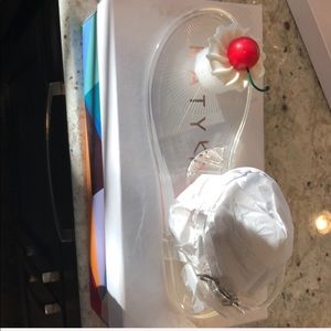 New never worn Katy perry cream/cherry scandals.